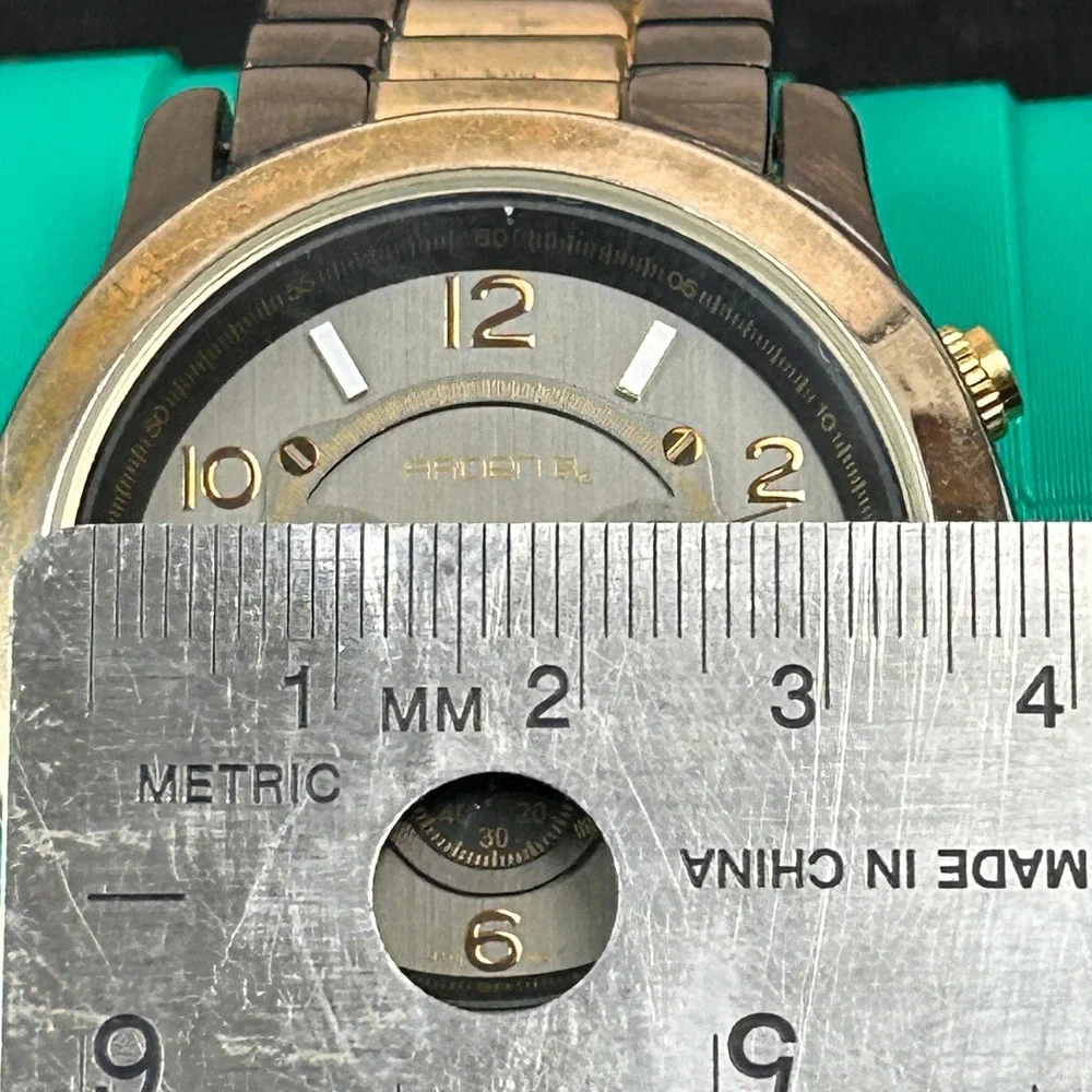 Arden B Mens Two Tone Gold Gunmetal Watch Decorative Subdials‎ 9158 Japan Movt